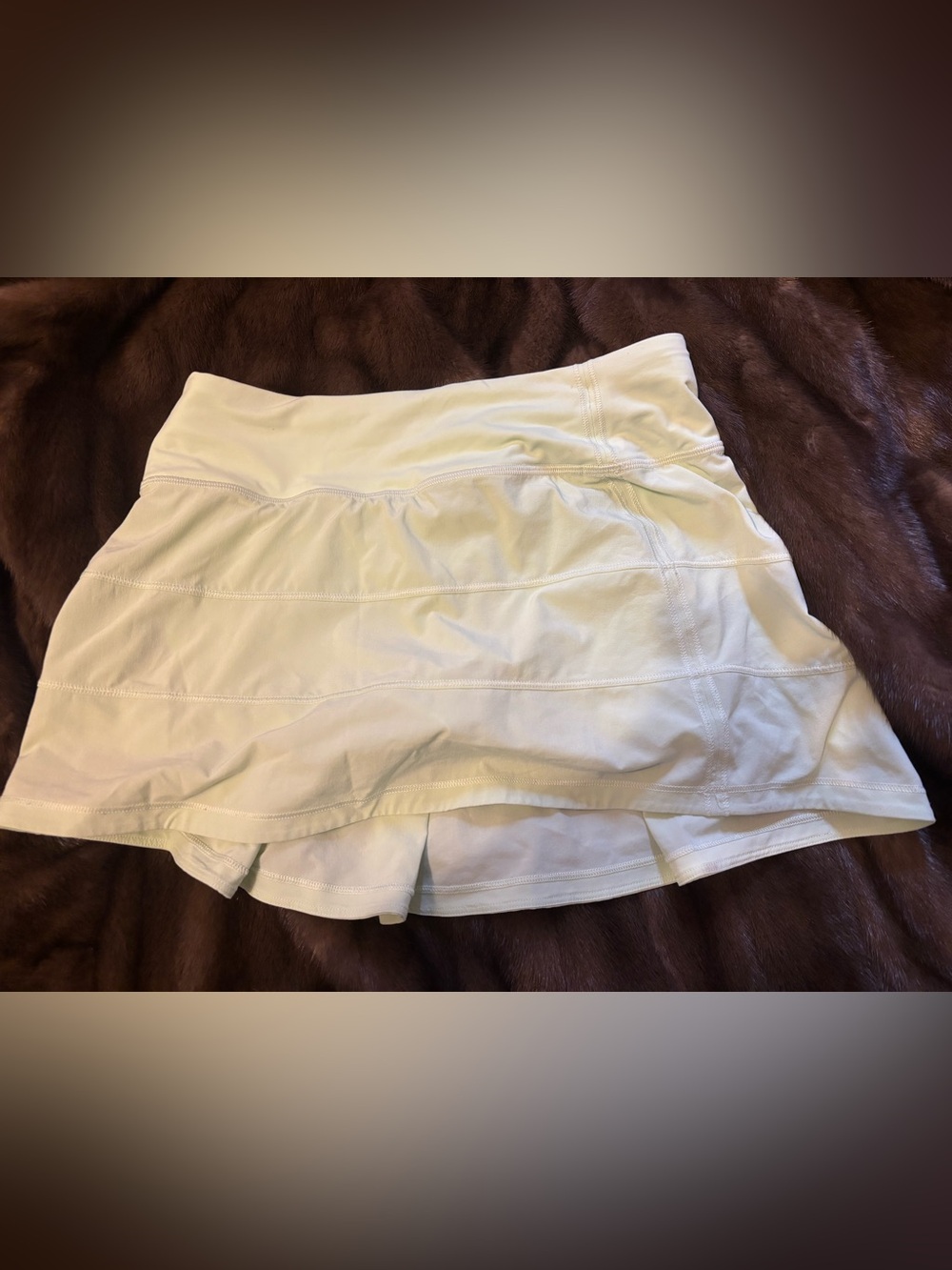 Lululemon Pace Rival Skirt Kohlrabi Green Built in Shorts and Pocket Size 2
